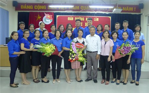 Trường THCS Ái Mộ tổ chức thành công Đại hội chi Đoàn nhiệm kỳ 2017 – 2018