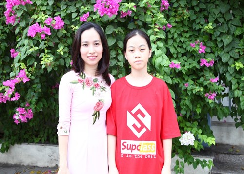 Học sinh Phạm Yến Nhi – Học sinh thủ khoa lớp 9E
