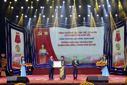 Dự lễ kỷ niệm 40 năm Ngày Nhà giáo Việt Nam  và tuyên dương các điển hình tiên tiến, nhà giáo Thủ đô tiêu biểu giai đoạn 1982 - 2022