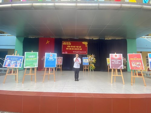 Trường THCSÁi Mộ hưởng ứng  Ngày Pháp luật Việt Nam  2022