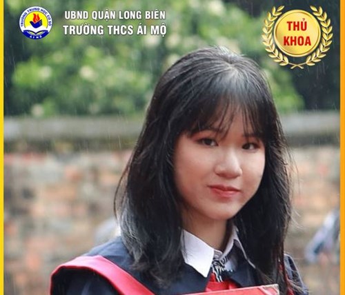 Vinh danh thủ khoa lớp 9K - Trường THCS Ái Mộ năm học 2021-2022