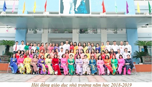Trường THCS Ái Mộ  40 năm xây dựng và trưởng thành 
