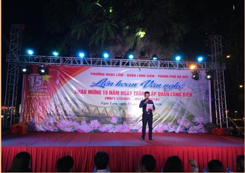 “Liên hoan văn nghệ chào mừng 15 năm
ngày thành lập Quận Long Biên”