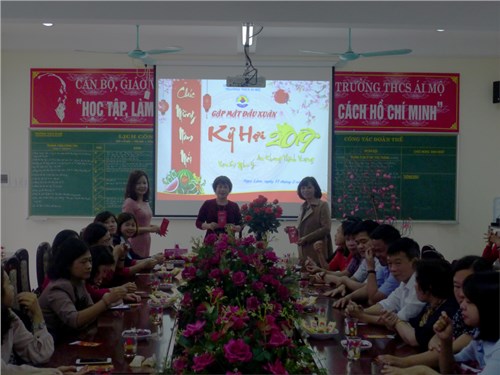 Công Đoàn nhà trường gặp mặt chúc Tết đầu Xuân Kỷ Hợi 2019