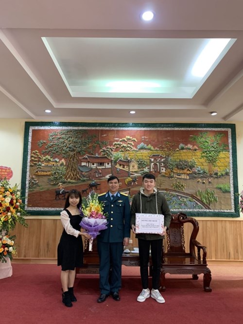 Trường THCS Bồ Đề tổ chức thăm gặp Đại đội C73 nhân dịp Kỷ niệm 76 năm ngày thành lập Quân đội nhân dân Việt Nam 22/12