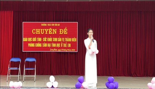 Nguyễn Phương Linh - Chi đội trưởng đa tài của lớp 8A3