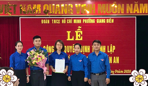 Lễ công bố quyết định thành lập Chi đoàn trường THCS Chu Văn An