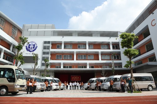 Một số hình ảnh nhận diện xe đưa đón học sinh trường THCS Chu Văn An - Long Biên
