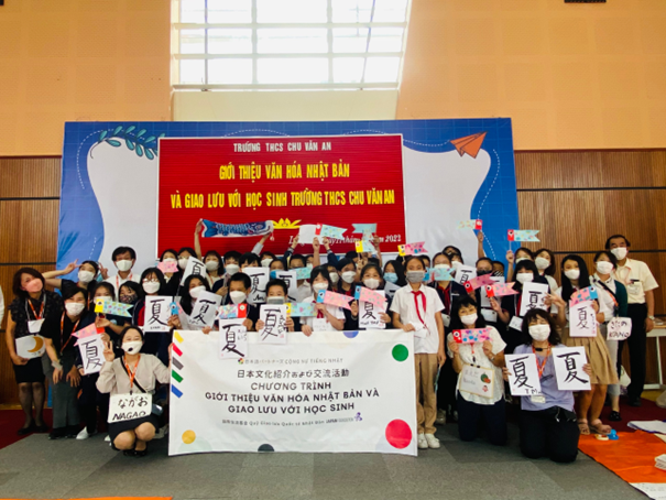 Học sinh trường THCS Chu Văn An tham gia chương trình giao lưu văn hóa Nhật Bản
