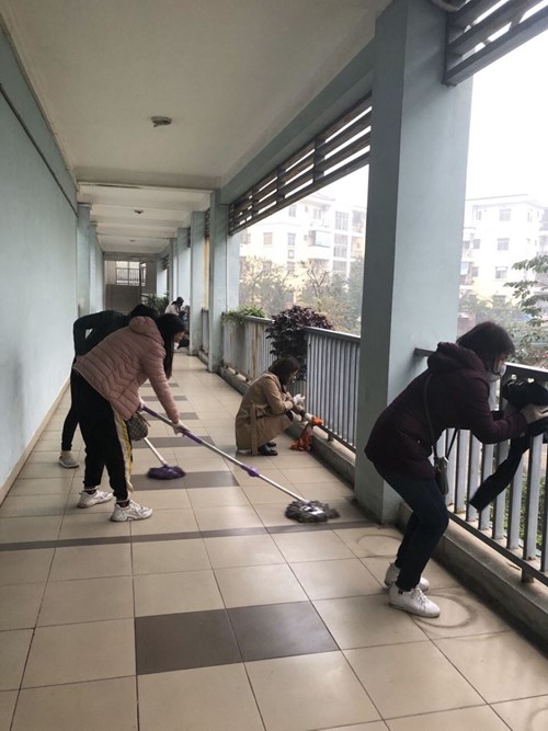 Công đoàn Trường THCS Đô Thị Việt Hưng với công tác phòng chống dịch Covid 19 và hương dẫn học sinh tự học, dạy học trực tuyến 