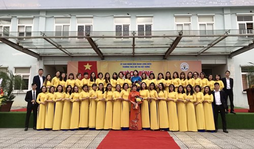 Trường THCS Đô Thị Việt Hưng tổ chức Chào mừng ngày Nhà giáo Việt Nam 20 – 11