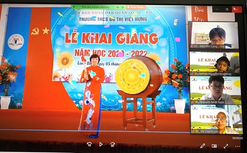 Thầy và trò trường THCS Đô Thị Việt Hưng với một mùa tựu trường đặc biệt