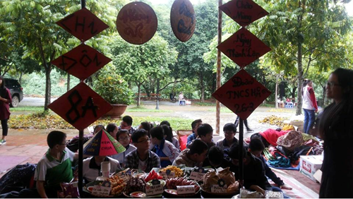 Liên đội Trường THCS Đức Giang tổ chức Hội chợ quê tại Khoang Xanh – Suối Tiên.
