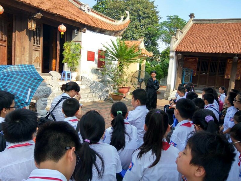     Tham quan di tích lịch sử văn hoá địa phương Đình Bắc Biên và Đình Thanh Am 