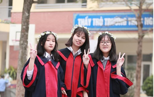 Kinh nghiệm học tập hiệu quả đạt kết quả cao trong kì thi vào 10 của bạn Phạm Phan Khánh Linh - Học sinh lớp 9A5 niên khóa 2016-2020