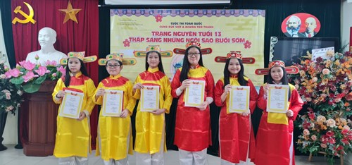 Cùng Đức Việt và Miwon “Trở thành Trạng nguyên tuổi 13 - Thắp Sáng Những Ngôi Sao Buổi Sớm  – Lần thứ 7 năm 2021 – Tại trường THCS Ngọc Lâm – Hà Nội.