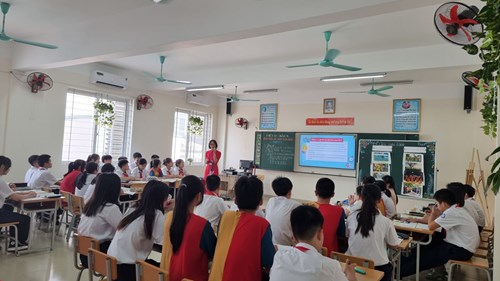 Trường THCS Ngọc Lâm thực hiện tiết chuyên đề cấp Quận chào mừng kỉ niệm 40 năm Ngày Nhà giáo Việt Nam