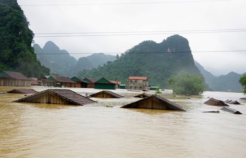 Trường THCS Ngọc Thụy: Thư kêu gọi ủng hộ đồng bào miền Trung bị thiệt hại do lũ lụt