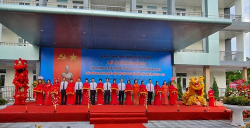 Lễ khánh thành và gắn biển công trình Trường THCS Nguyễn Bỉnh Khiêm- phường Phúc Đồng, quận Long Biên, thành phố Hà Nội