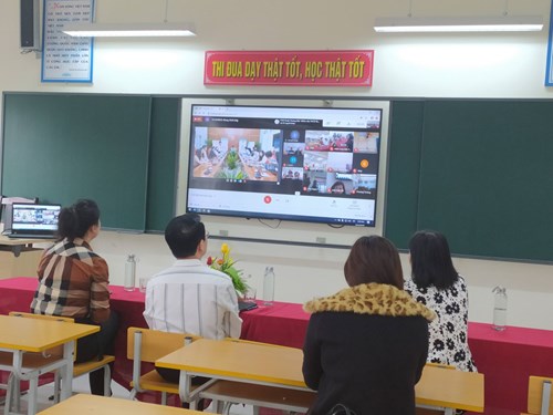 Hội nghị trực tuyến giới thiệu sách giáo khoa lớp 6 điểm cầu trường THCS Nguyễn Bỉnh Khiêm