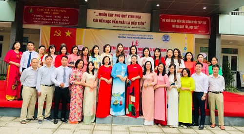 Trường THCS Nguyễn Bỉnh Khiêm long trọng tổ chức Lễ kỉ niệm 40 năm Ngày nhà giáo Việt Nam (20/11/1982-20/11/2022)