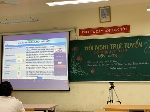Tổ tự nhiên- Trường THCS Nguyễn Bỉnh Khiêm tham gia tập huấn giới thiệu sách giáo khoa lớp 7- năm học 2022- 2023