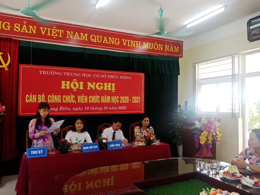 Đ/c Nguyễn Thị Thu Hoài thông qua nghị quyết đại hội