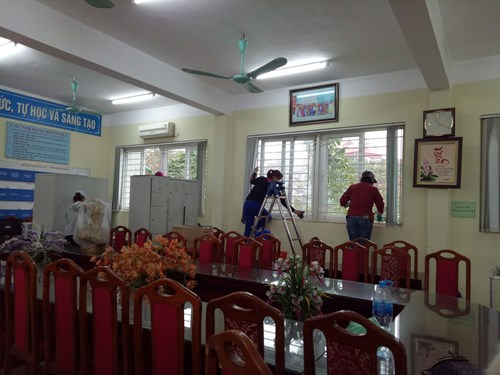 Trường THCS Phúc Đồng triển khai khử trùng, tổng vệ sinh trường học lần thứ 3