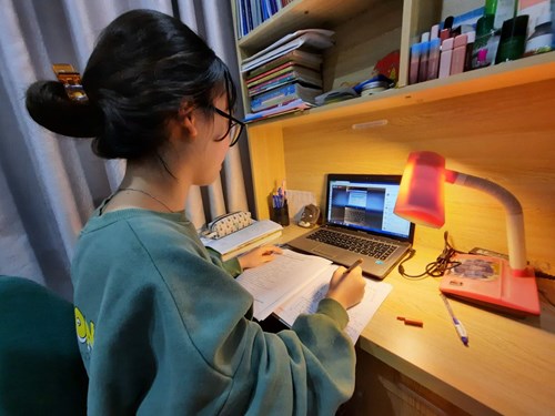 Trường THCS Phúc Đồng tăng cường dạy học trực tuyến trong thời gian học sinh nghỉ học phòng dịch Covid-19