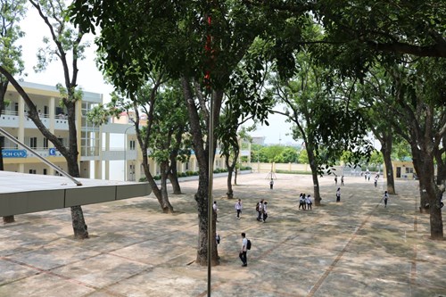 Trường THCS Phúc Lợi tích cực xây dựng trường học sáng - xanh - sạch đẹp - văn minh