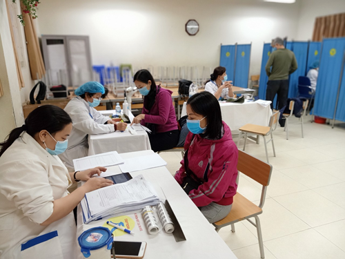 Trường THCS Sài Đồng Tổ chức  kiểm tra sức khỏe định kỳ Cho công chức, viên chức  năm học 2021 -2022