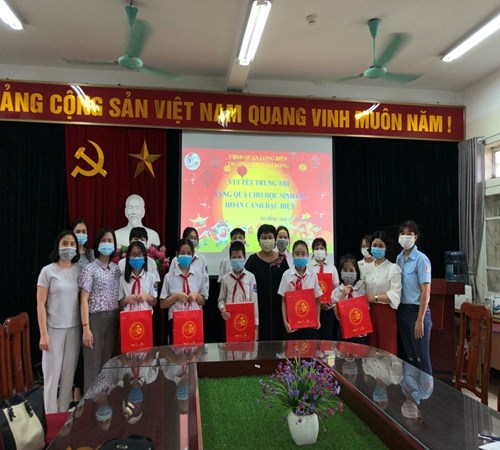 Những hoạt động “vui tết trung thu” của trường  THCS Sài Đồng