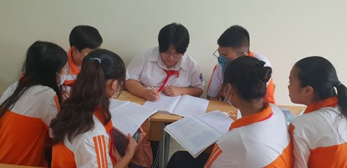 Trần Mỹ Dung - Lớp phó học tập gương mẫu, nhiệt tình của  chi đội 9A7 trường THCS Sài Đồng năm học 2022-2023
