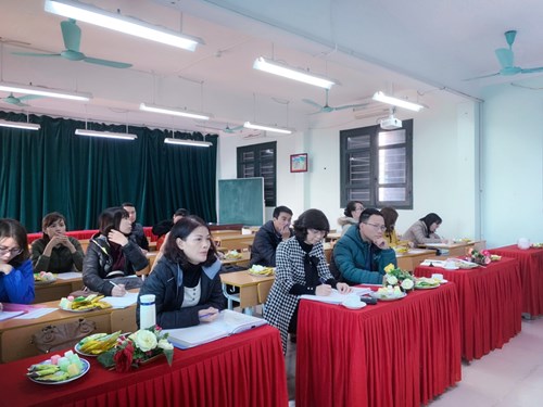 Buổi sinh hoạt chuyên môn xây dựng chuyên đề ôn tập Toán vào 10 tại Trường THCS Thượng Thanh