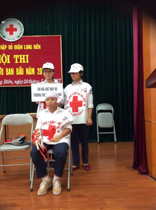 Trường THCS Thượng Thanh tham gia Hội thi “ Sơ cấp cứu ban đầu” năm 2017