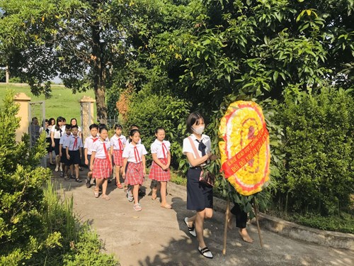 Trường tiểu học cự khối với những hoạt động ý nghĩa kỉ niệm 73 năm ngày thương binh liệt sĩ (27/7/1947-27/7/2020)