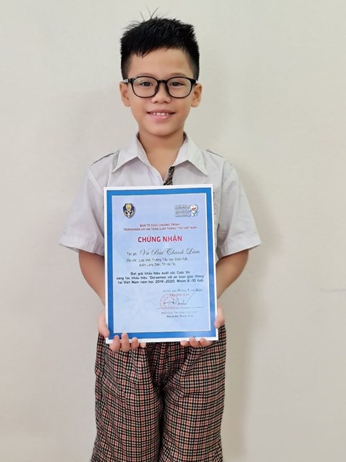 Vũ Bùi Thanh Lâm - cậu học trò đạt giải xuất sắc cuộc thi sáng tác khẩu hiệu “Doraemon với an toàn giao thông” năm học 2019-2020