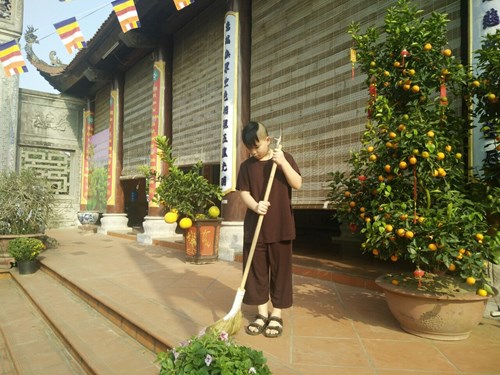 Gương sáng vượt khó vươn lên trong học tập của chú tiểu chùa Cự Linh, phường Thạch Bàn, quận Long Biên, Hà Nội