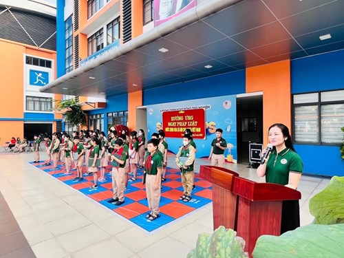 Trường Tiểu học Đoàn Khuê hưởng ứng ngày pháp luật Việt Nam 2022