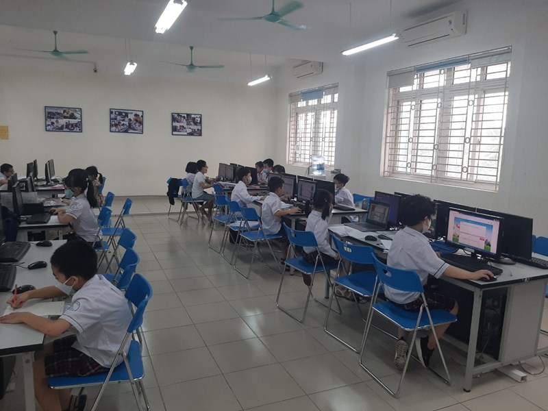 Hào Hứng Tham Dự Kì Thi Giải Toán Qua Mạng Internet Bằng Tiếng Anh, Bằng Tiếng Việt (Violympic) Cấp Quốc Gia Năm  Học 2021- 2022