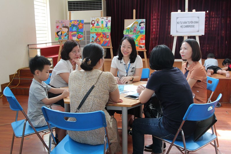 Ngày hội tư vấn tuyển sinh trường Tiểu học Đô thị Sài Đồng năm học 2020 – 2021