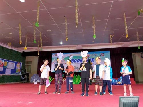 Tưng bừng Hội chợ sách –Book Fair 2021 của trường TH Đô thị Sài Đồng