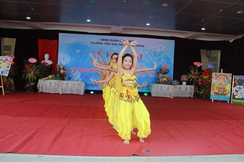 Chung khảo cuộc thi  Saidong urban s got talent  chào mừng kỉ niệm 20/11 - Trường TH Đô thị Sài Đồng