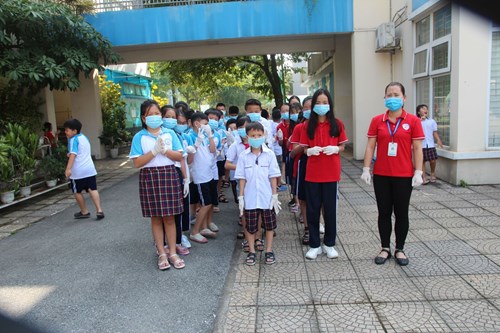 Cao điểm các hoạt động phòng chống dịch bệnh sốt xuất huyết  tại trường tiểu học đô thị sài đồng