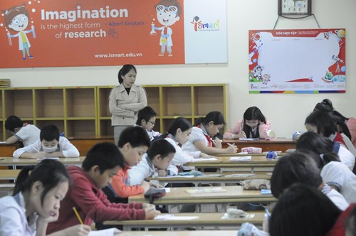 Trường TH Đô Thị Việt Hưng tổ chức cuộc thi Olympic Tiếng Anh cấp trường cho học sinh khối 5