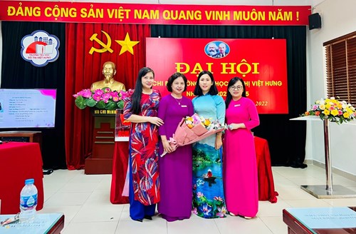 Đại hội Chi bộ Trường Tiểu học Đô thị Việt Hưng nhiệm kỳ 2022-2025