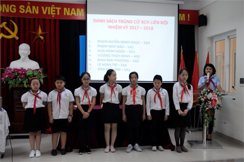 Đại hội liên đội tiểu học Đô Thị Việt Hưng nhiệm kì 2017 - 2018