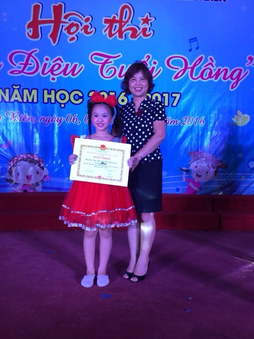 Trường tiểu học Đô Thị Việt Hưng giành giải nhất hội thi  Giai điệu tuổi hồng  năm học 2016 - 2017