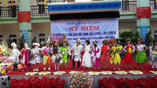 Lễ mít tinh kỷ niệm ngày Nhà giáo Việt Nam 20-11 của trường Tiểu học Đức Giang