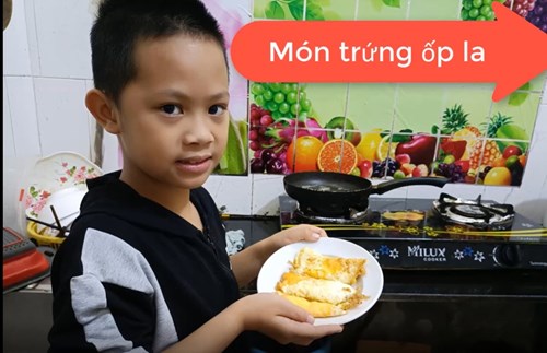 Bạn Nguyễn Tiến Phong với món Trứng ốp la siêu ngon của mình.